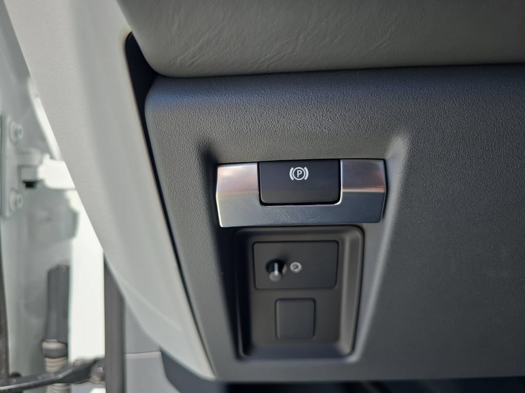 Certified 2024 Land Rover Defender 110 S AWD/4WD image 30