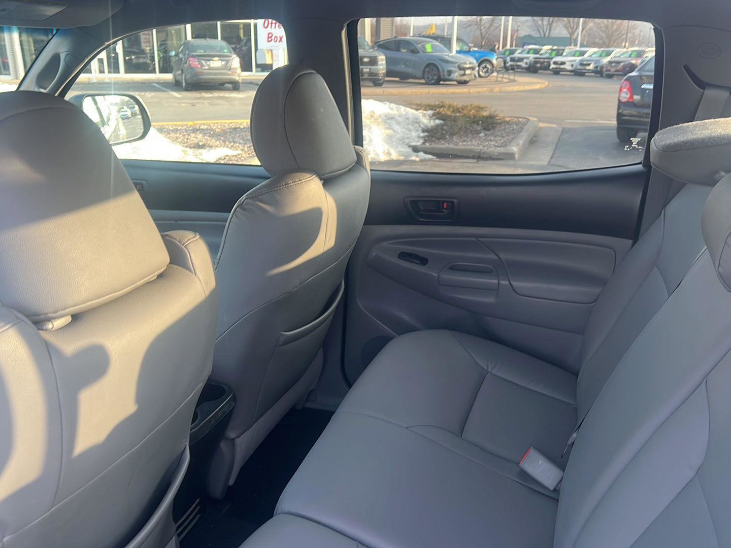 Used 2014 Toyota Tacoma 4x4 Double Cab w/ Limited Package image 15