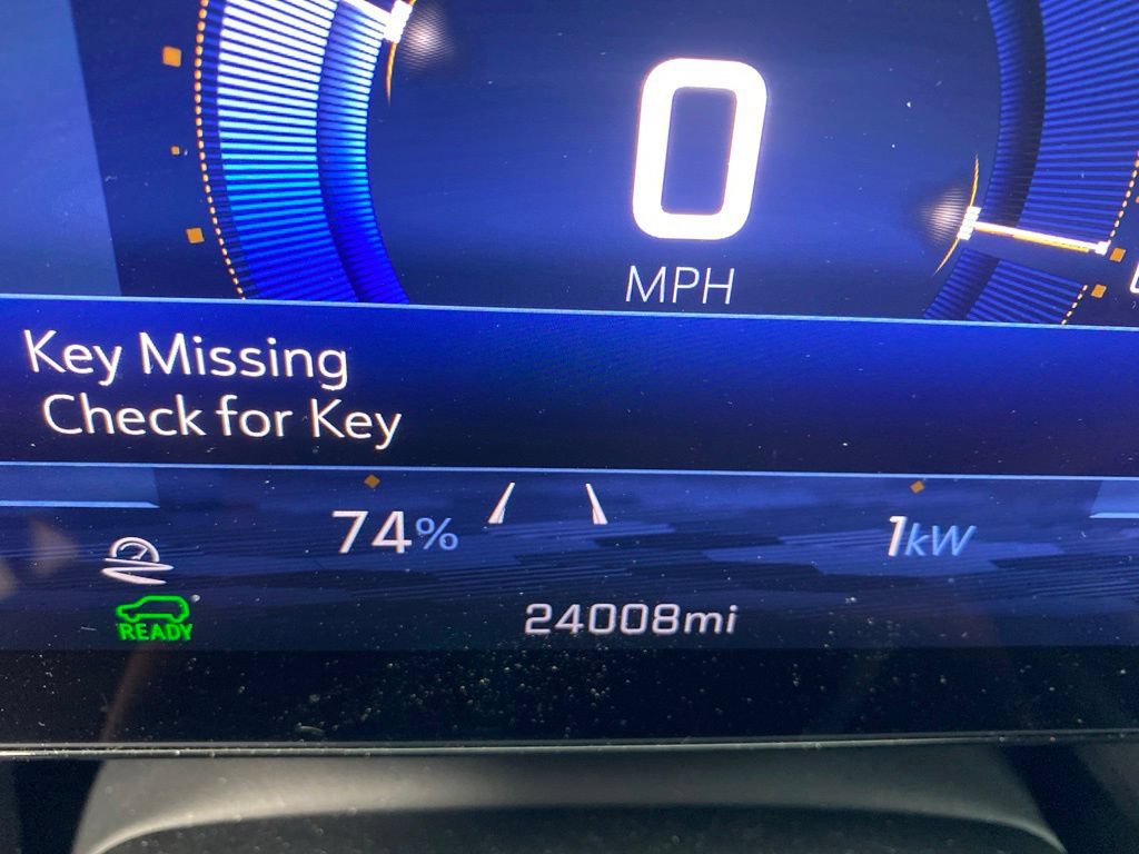 Used 2024 Chevrolet Equinox EV RS FWD image 2