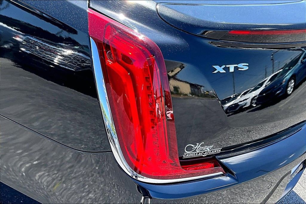 Used 2019 Cadillac XTS Luxury image 22