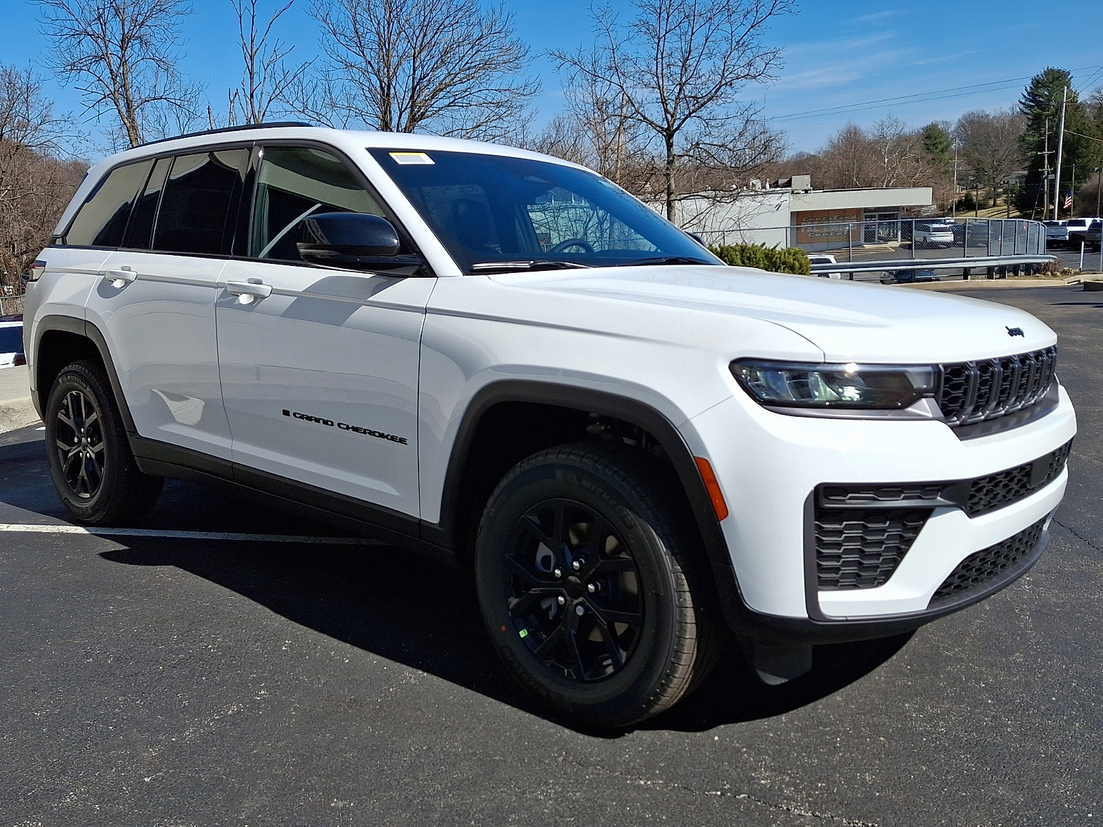 New 2026 Jeep Grand Cherokee Altitude AWD/4WD image 2