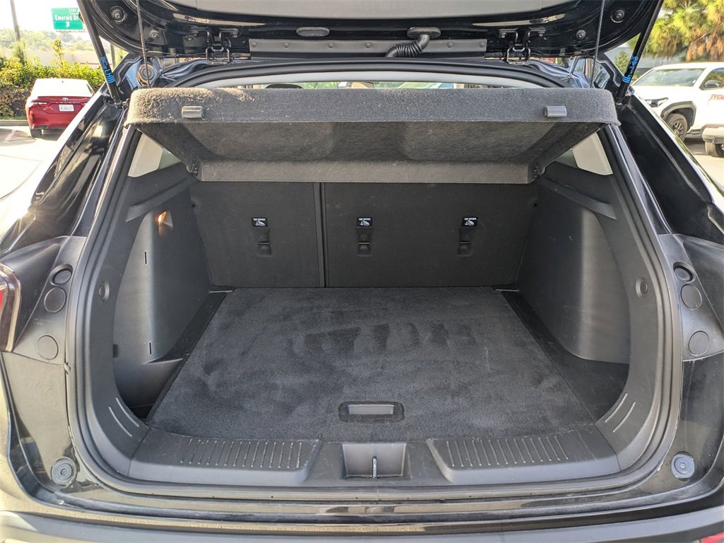 Used 2025 Chevrolet Trax LT w/ LT Convenience Package image 30