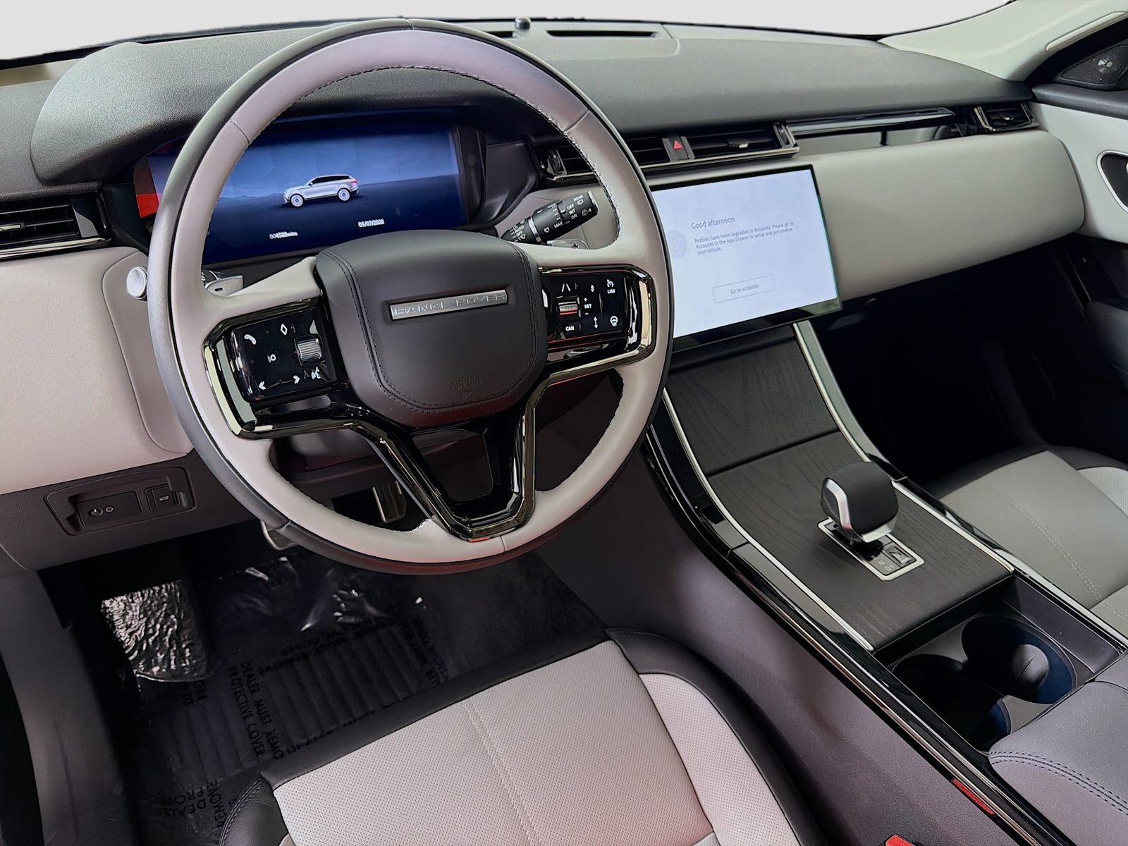 Certified 2025 Land Rover Range Rover Velar Dynamic SE AWD/4WD image 10