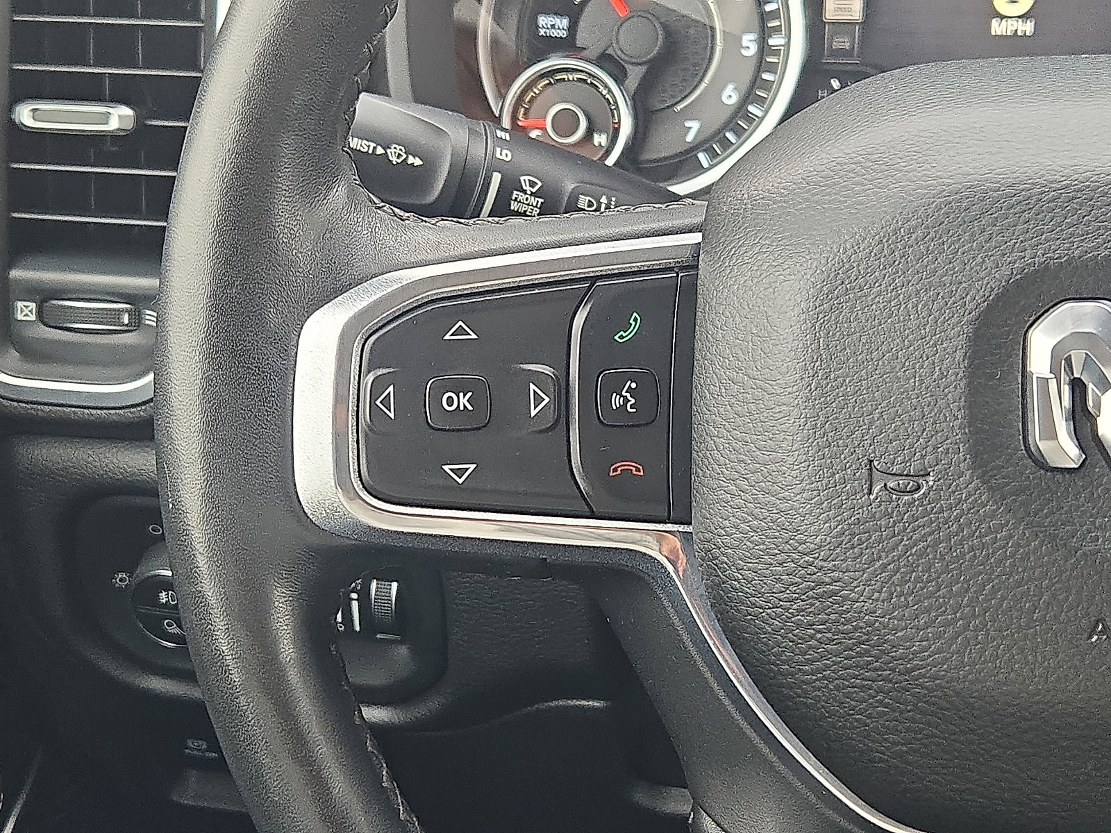 Used 2019 RAM 1500 Laramie image 23