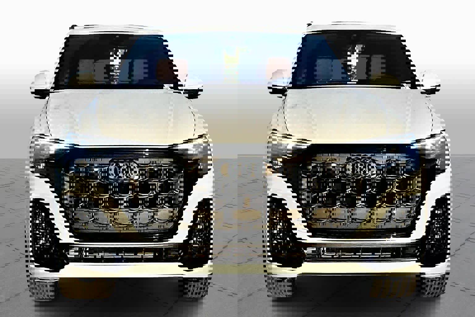 New 2026 Audi Q8 Premium Plus image 3