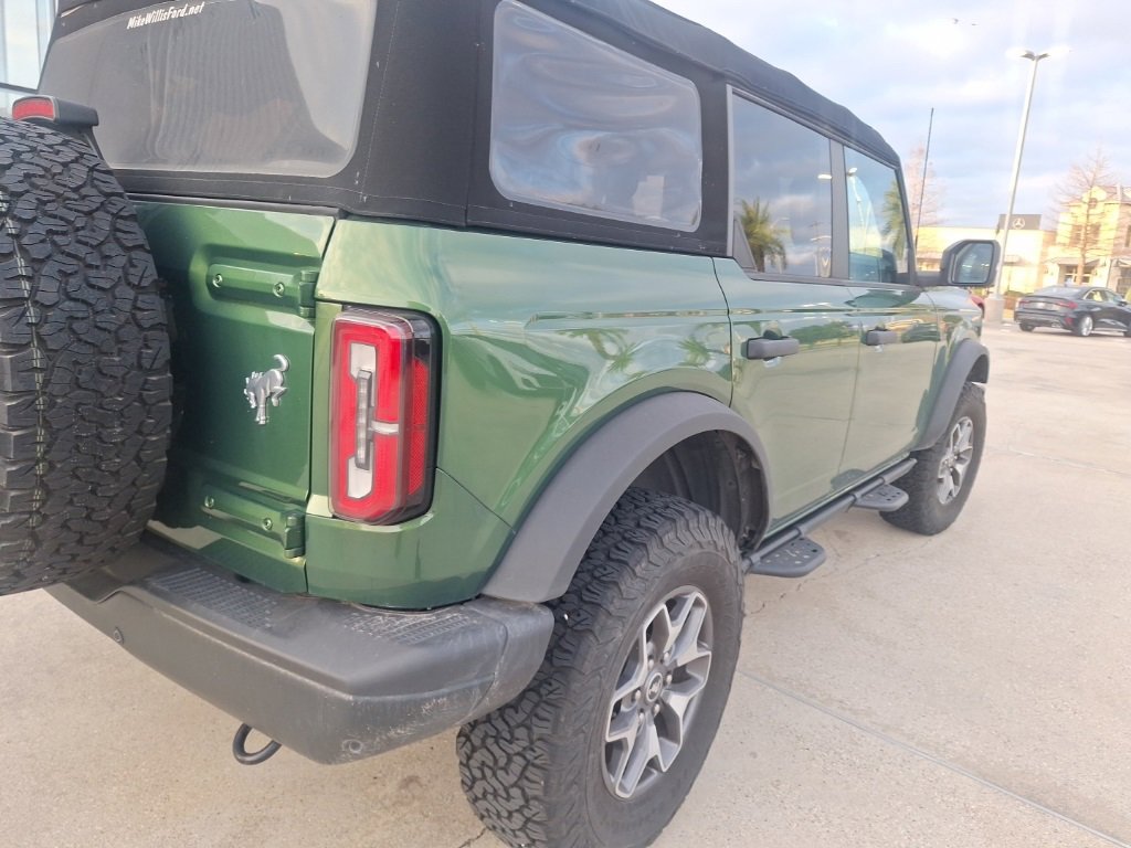 Used 2023 Ford Bronco Badlands image 9