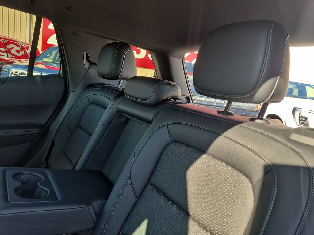 Used 2025 Chevrolet Equinox LT w/ Convenience Package II FWD image 26