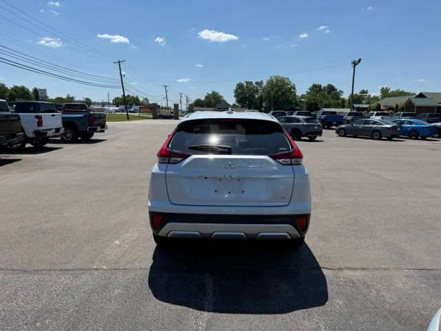 Used 2025 Mitsubishi Eclipse Cross AWD image 6