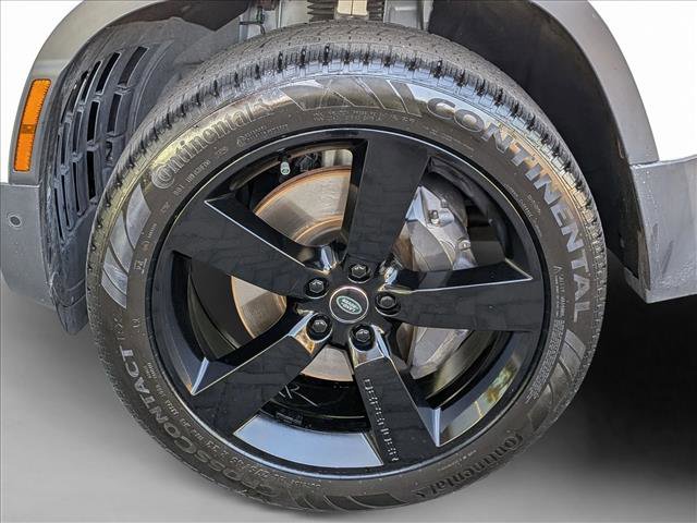 Certified 2023 Land Rover Defender 90 S image 24