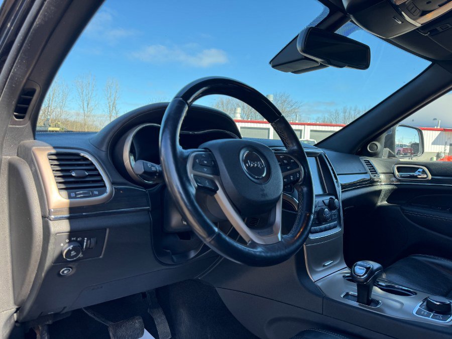 Used 2015 Jeep Grand Cherokee Overland w/ Advanced Technology Group image 14