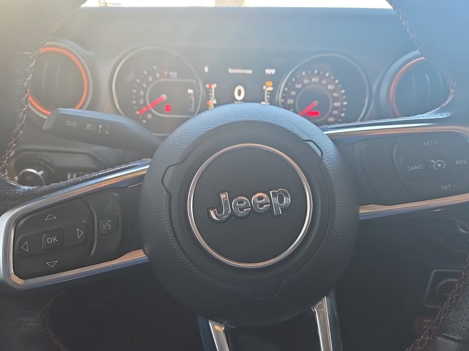Used 2021 Jeep Gladiator Mojave AWD/4WD image 21