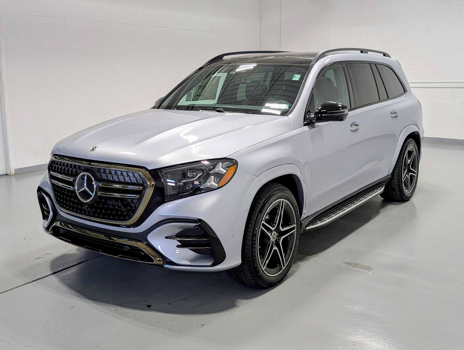 New 2027 Mercedes-Benz GLS 450 4MATIC image 1