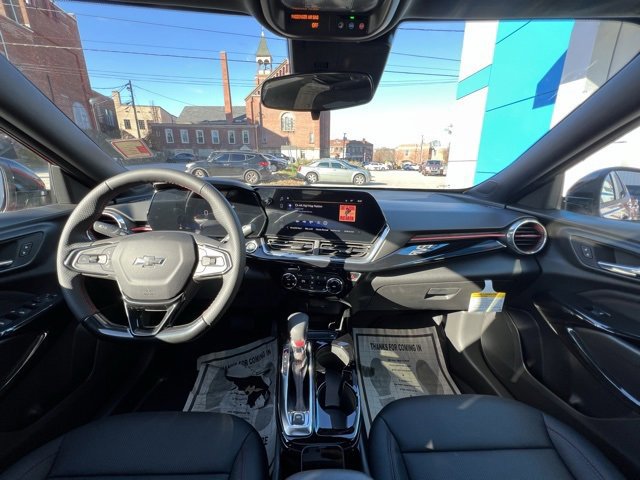 New 2026 Chevrolet Trax RS w/ Sunroof Package image 46