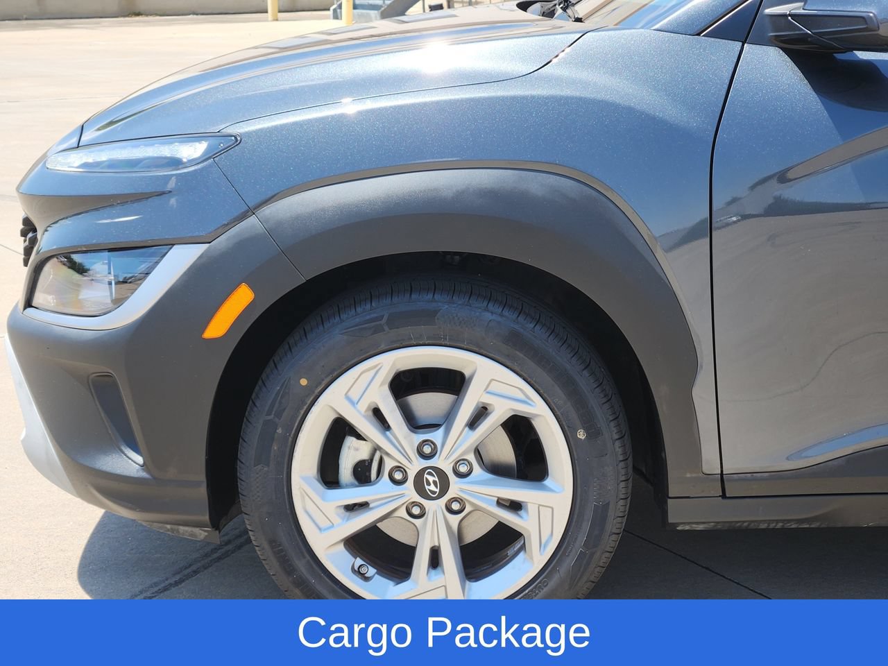 Used 2022 Hyundai Kona SEL w/ Convenience Package FWD image 5