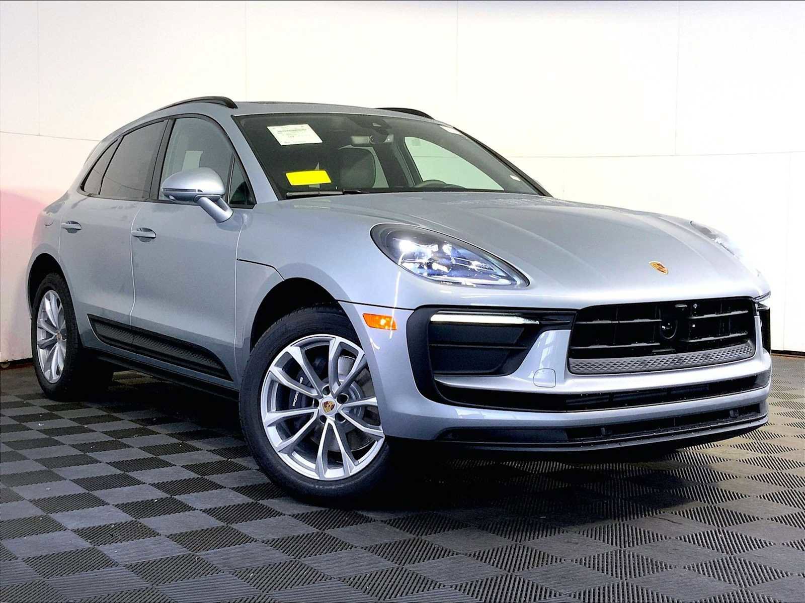 New 2026 Porsche Macan AWD/4WD image 9