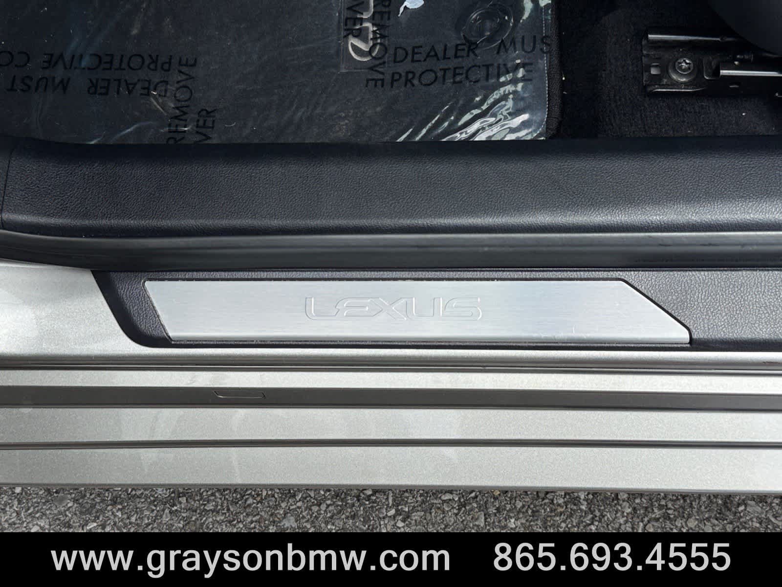 Used 2020 Lexus ES 300h Ultra Luxury w/ Accessory Package 2 FWD image 14