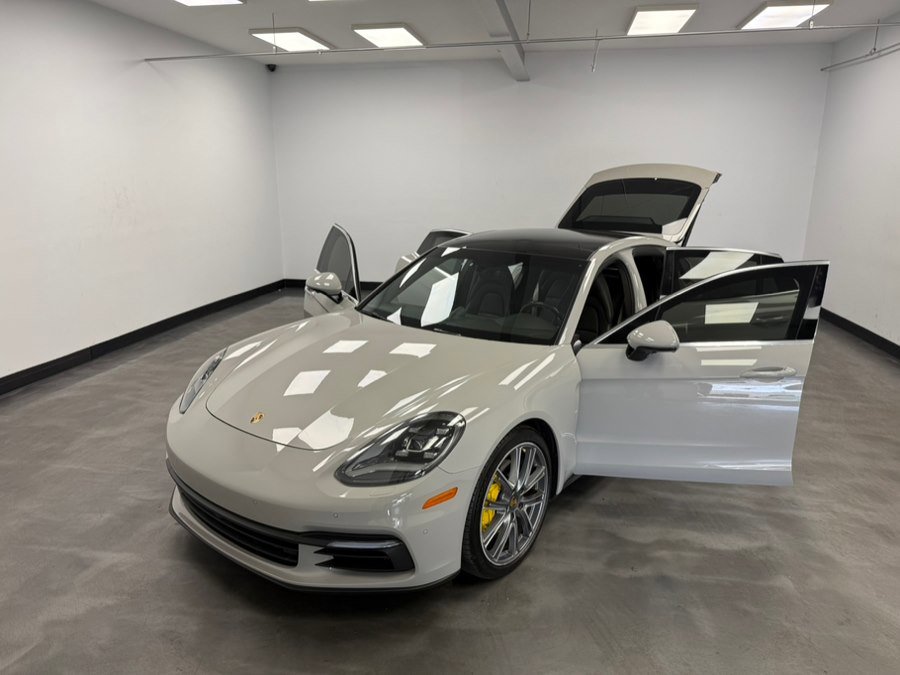 Used 2018 Porsche Panamera 4S AWD/4WD image 22