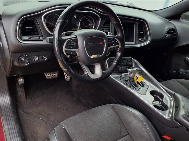 Used 2017 Dodge Challenger R/T Scat Pack w/ Leather Interior Group image 4