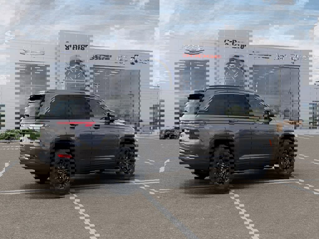 New 2026 Jeep Grand Cherokee Altitude image 4