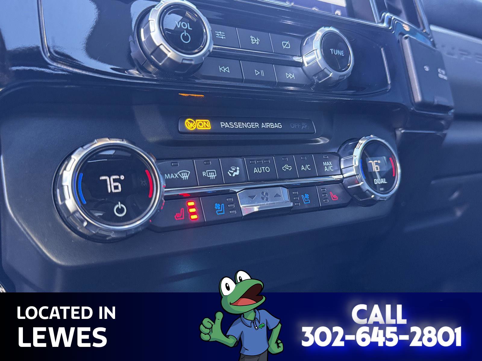 Used 2022 Ford F250 Lariat w/ Black Appearance Package image 13