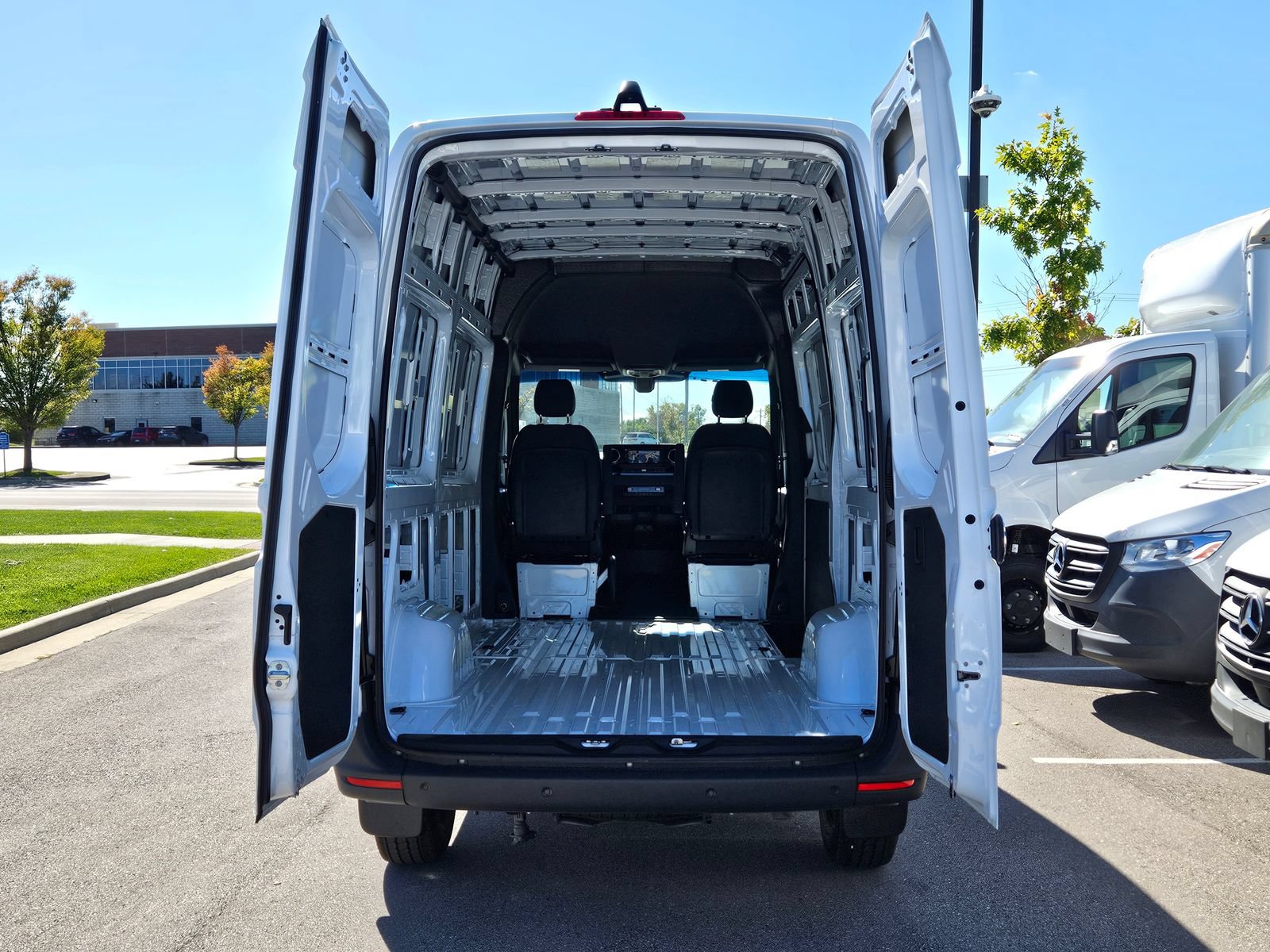 Certified 2025 Mercedes-Benz Sprinter 2500 image 26