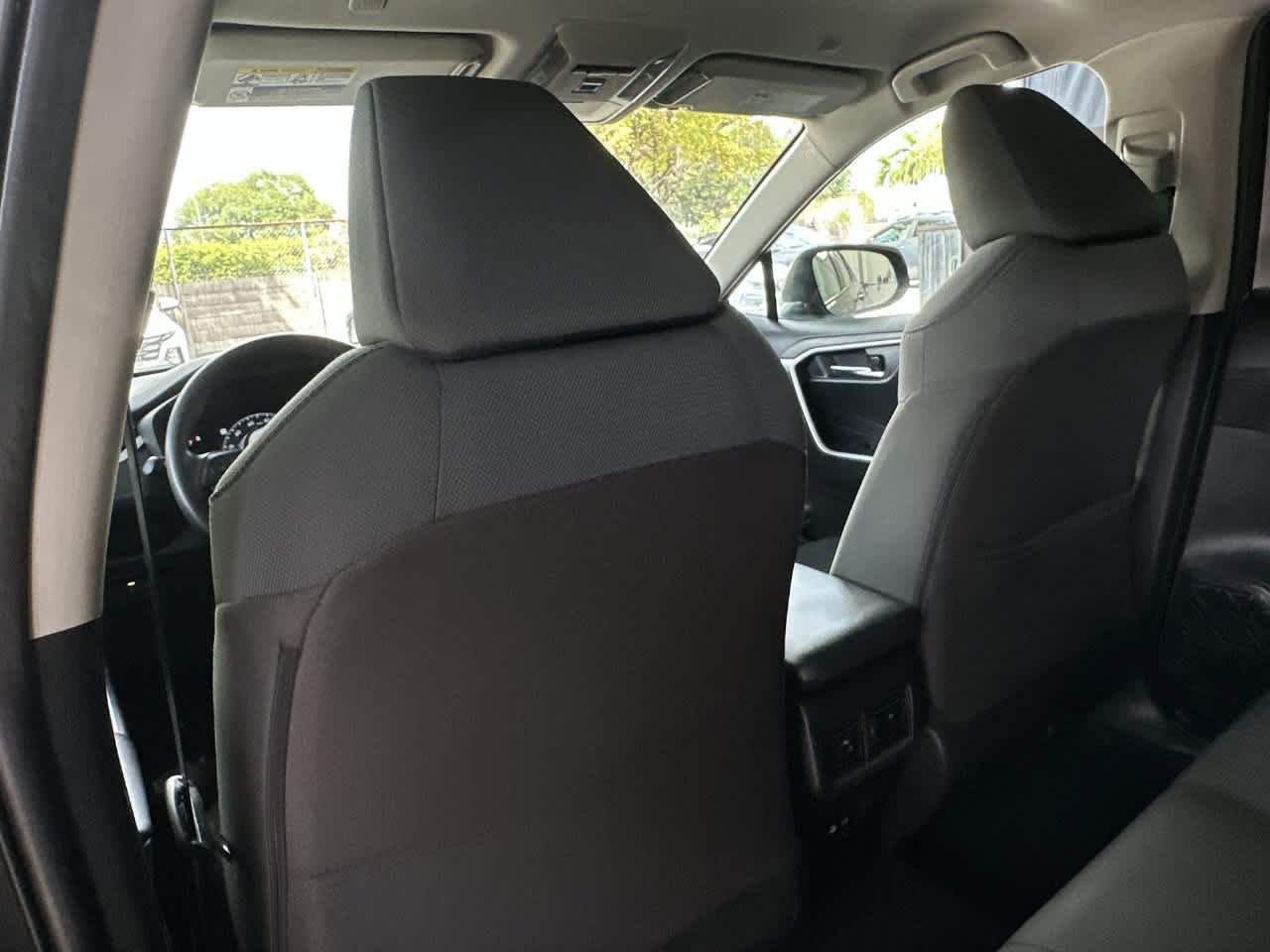Used 2024 Toyota RAV4 XLE FWD image 23