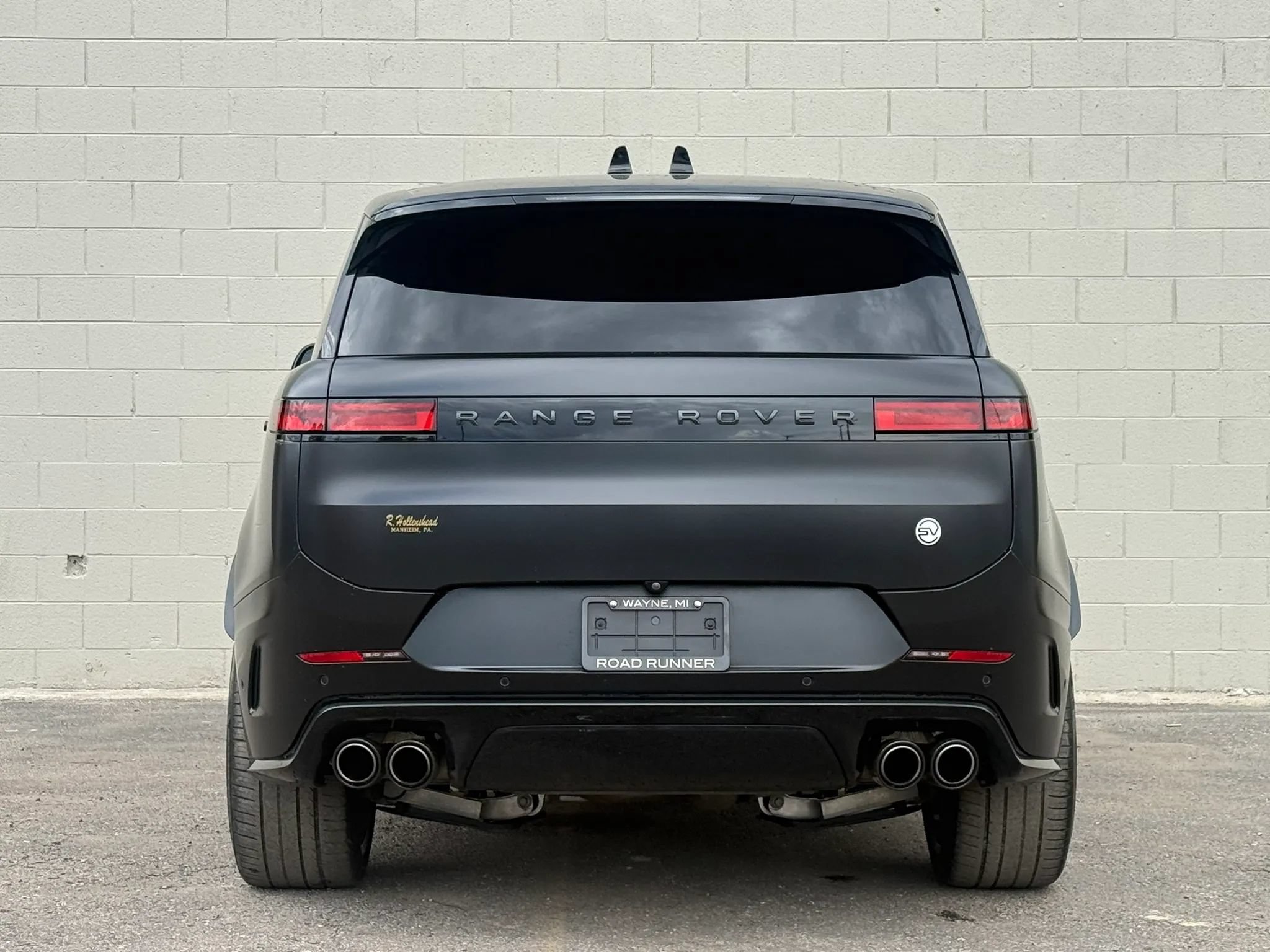 Used 2024 Land Rover Range Rover Sport AWD/4WD image 9