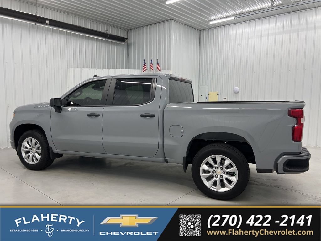 Used 2025 Chevrolet Silverado 1500 Custom RWD image 5