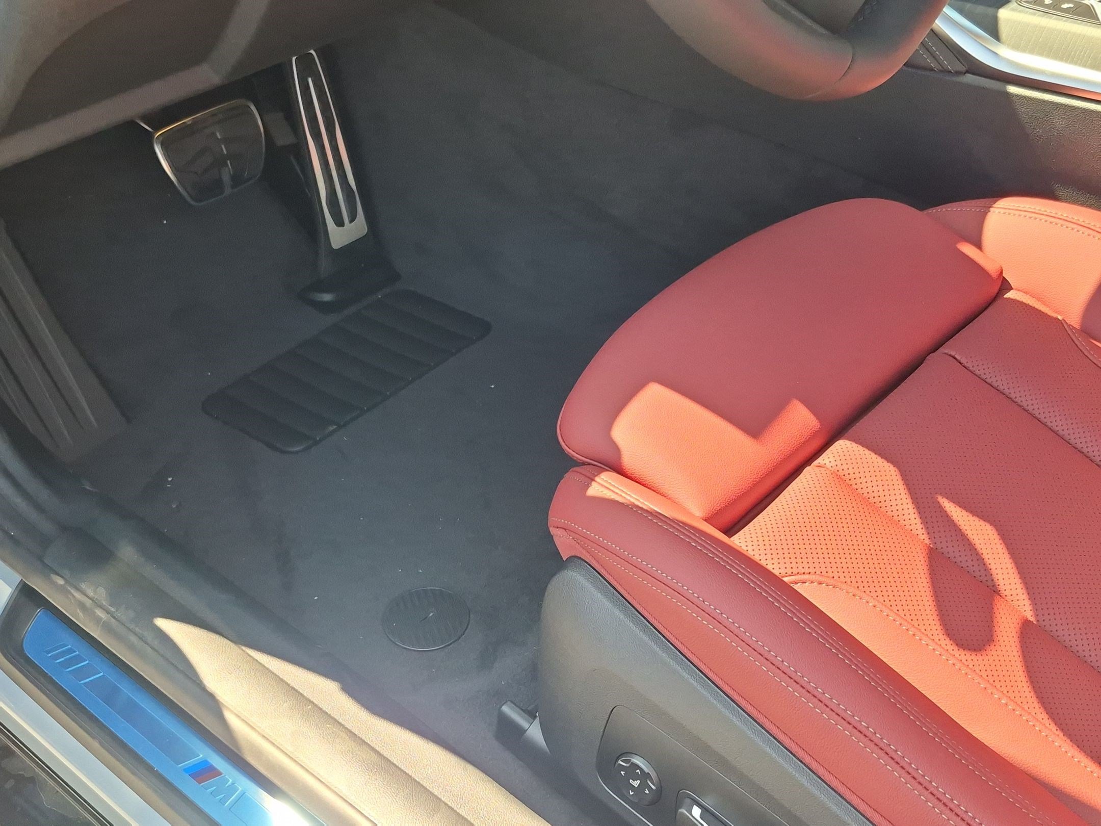 New 2026 BMW i4 eDrive40 w/ M Sport Package RWD image 17