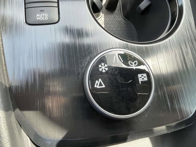 Used 2023 Nissan Rogue S AWD/4WD image 20