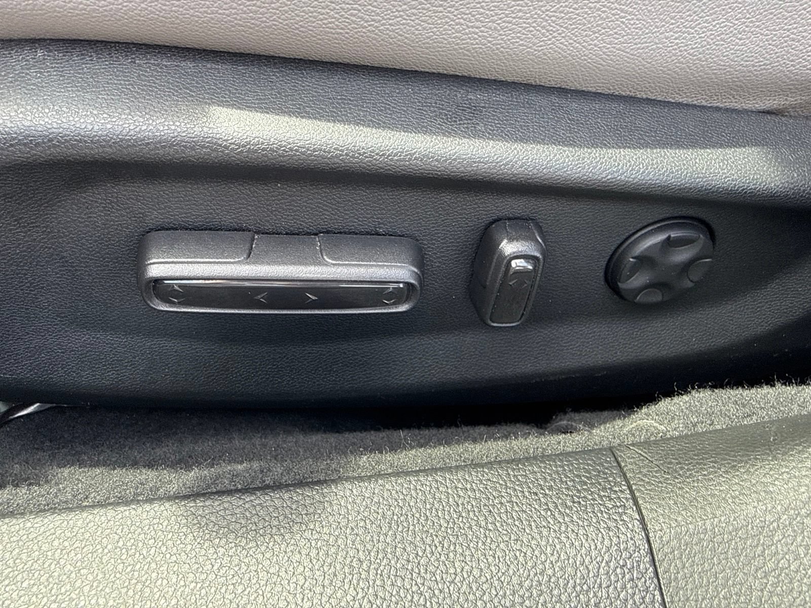 Used 2020 Honda Accord EX-L image 19