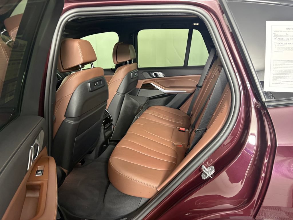 Used 2021 BMW X5 M50i AWD/4WD image 29