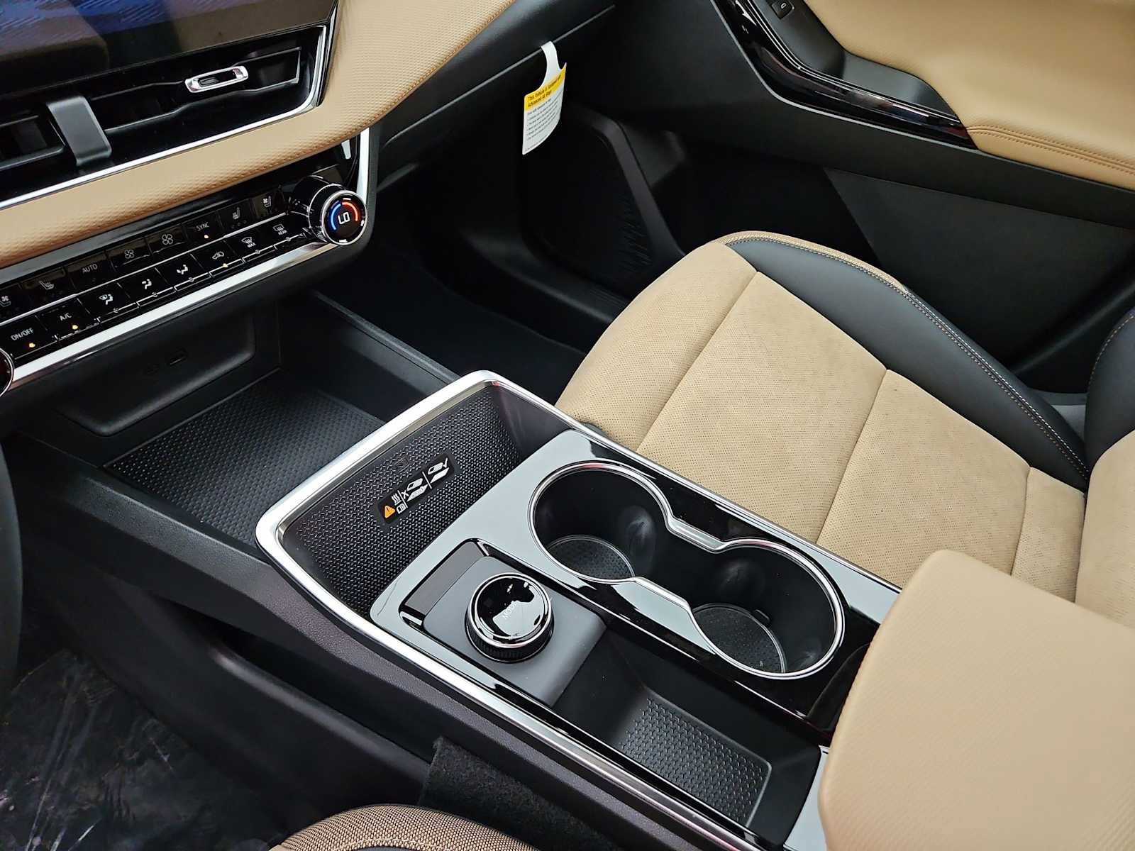 Certified 2026 Chevrolet Equinox ACTIV w/ Convenience Package III FWD image 24