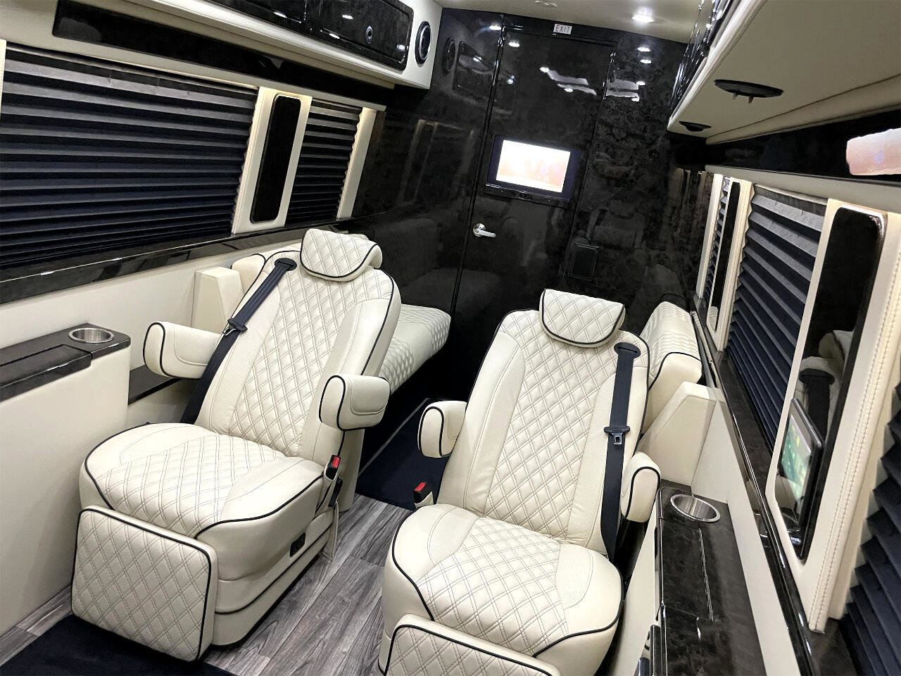 Used 2024 Mercedes-Benz Sprinter 3500 image 5