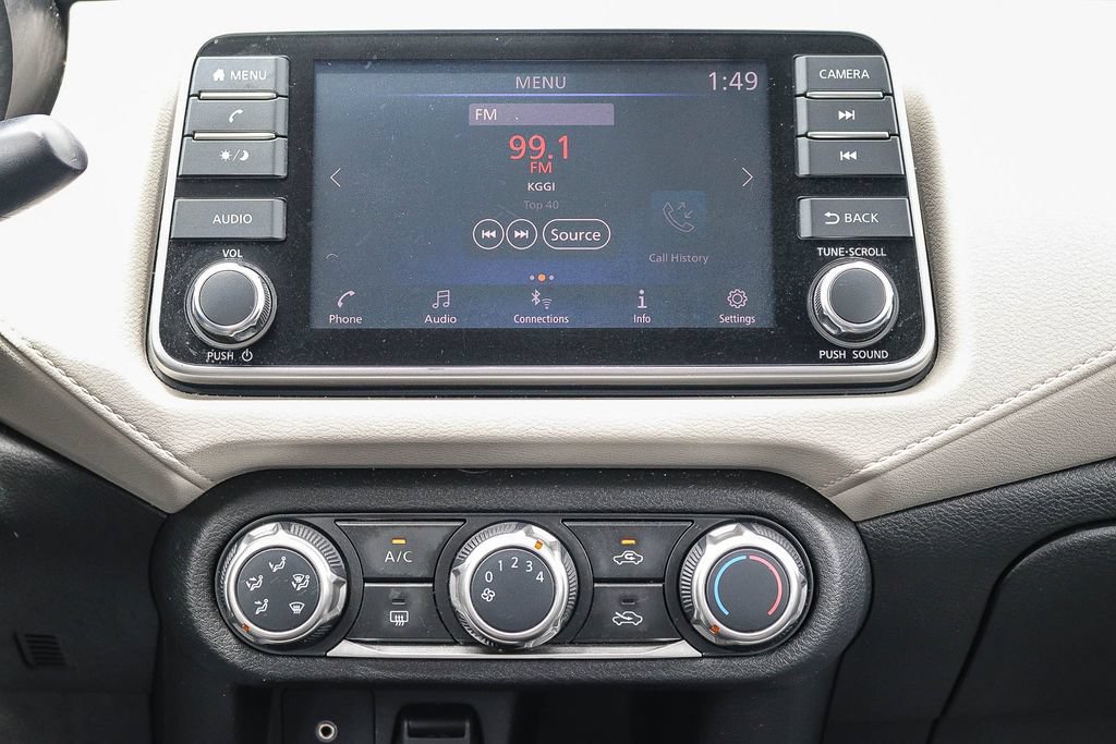 Used 2022 Nissan Versa SV FWD image 15