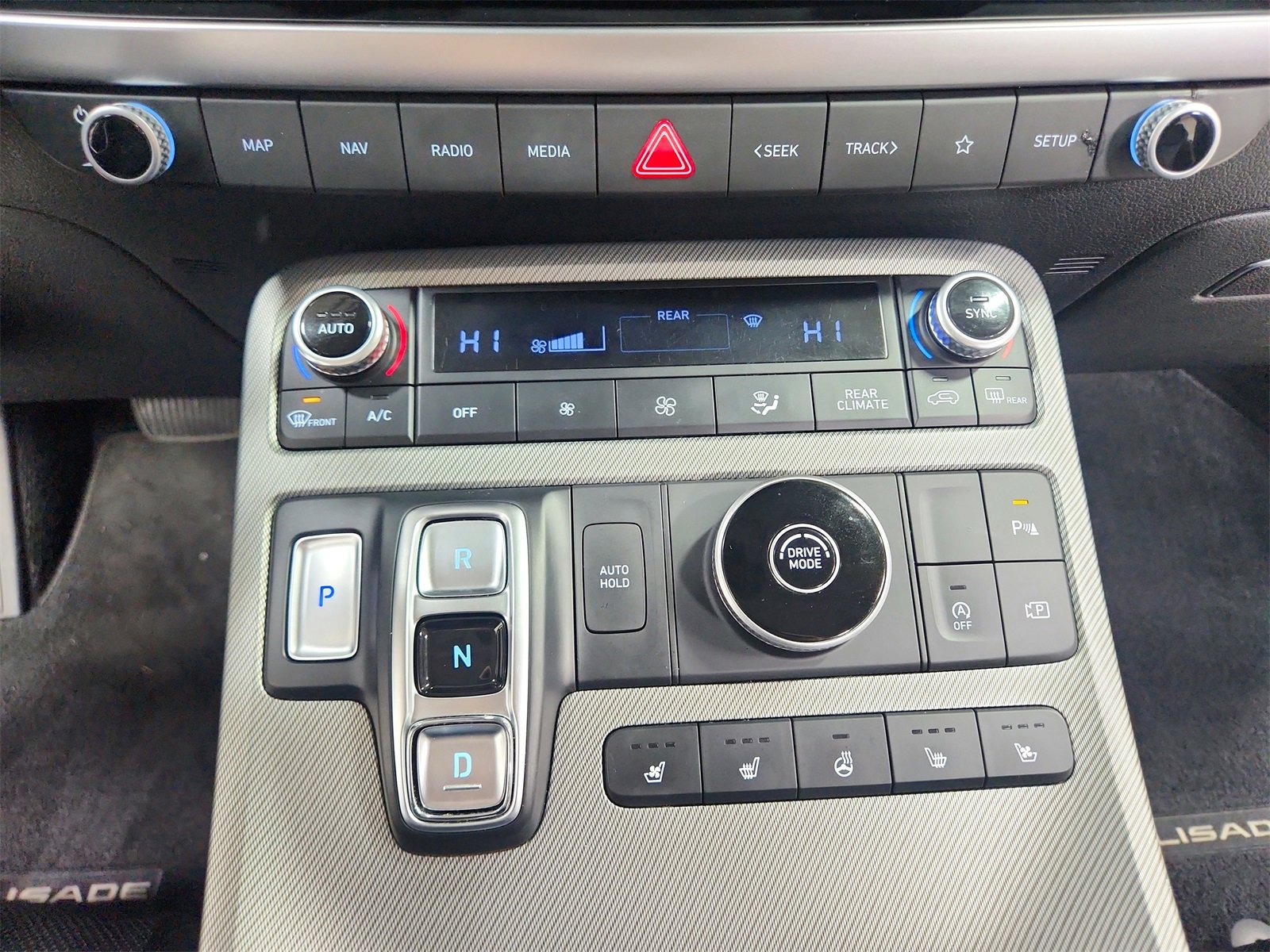 Used 2023 Hyundai Palisade SEL w/ Premium Package image 32