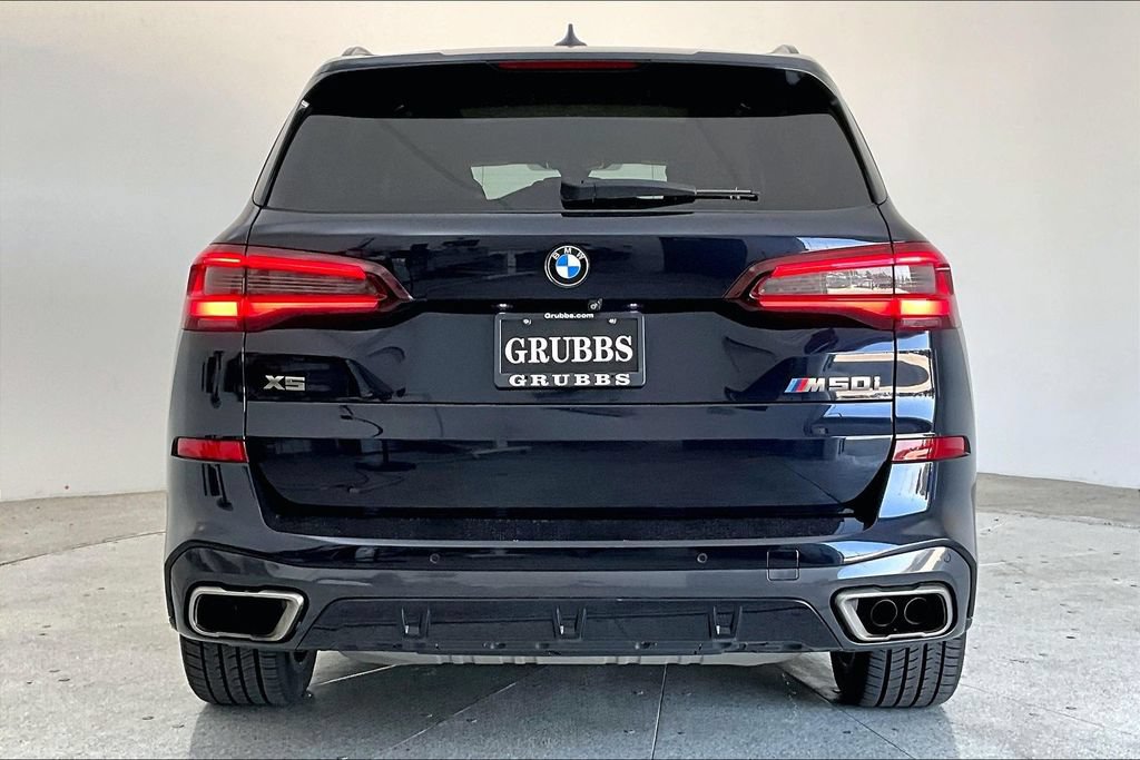 Used 2021 BMW X5 M50i w/ Premium Package AWD/4WD image 4