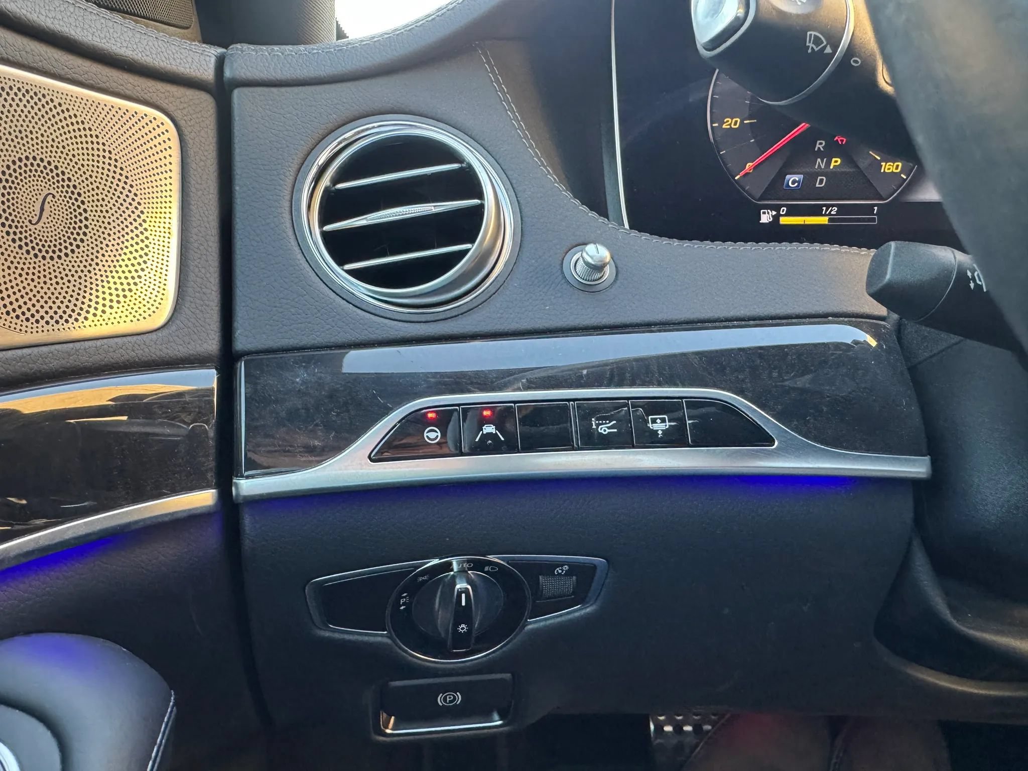 Used 2019 Mercedes-Benz S 560 Sedan image 26