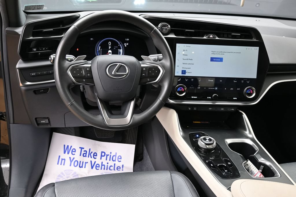 Used 2023 Lexus RZ 450e Premium w/ Technology Package AWD/4WD image 29