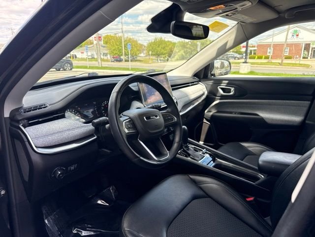 Used 2022 Jeep Compass Latitude w/ Convenience Group AWD/4WD image 9