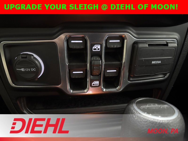 Certified 2021 Jeep Gladiator Willys image 28