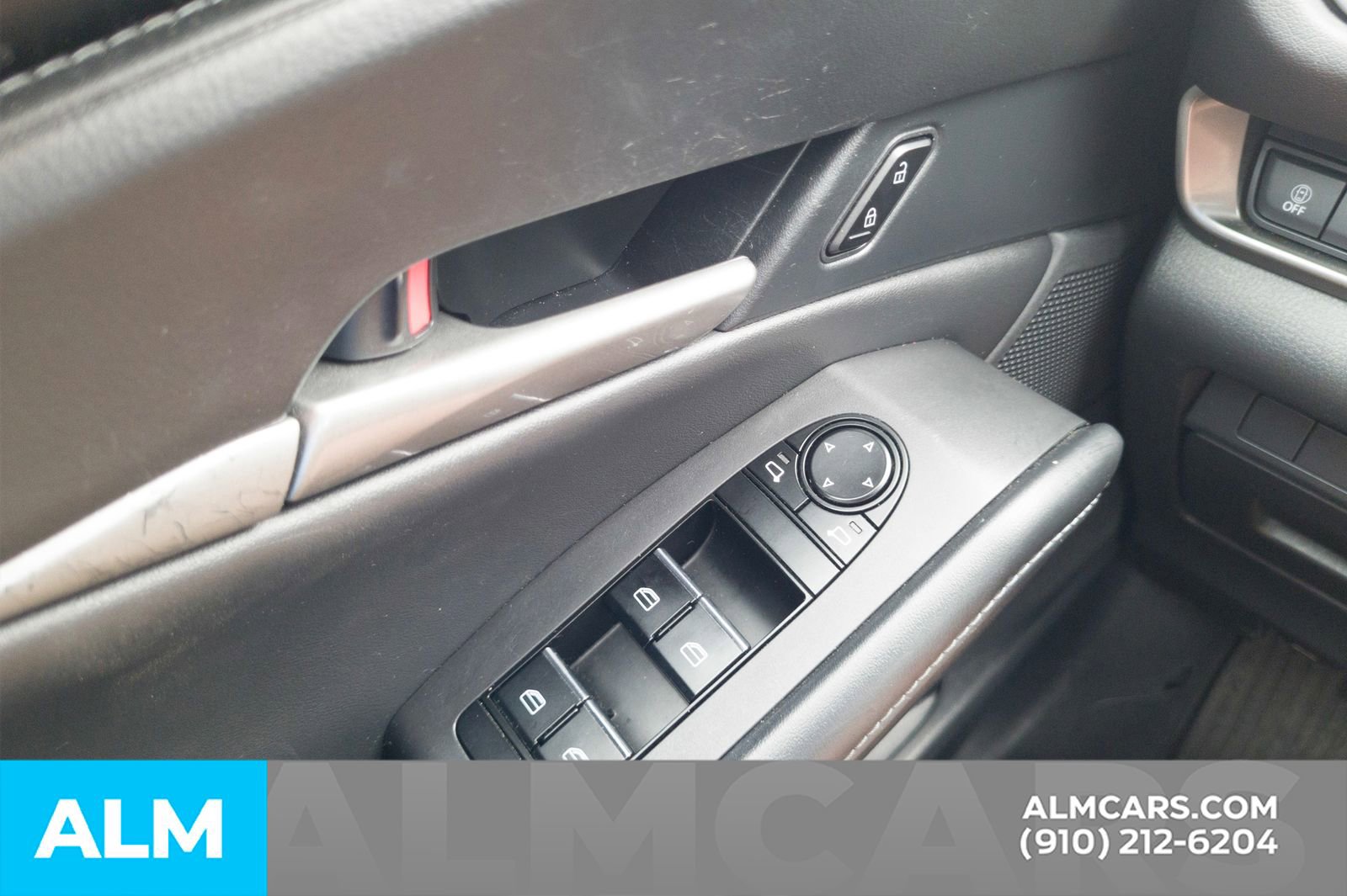 Used 2023 MAZDA CX-30 AWD 2.5 S w/ Select Package image 29
