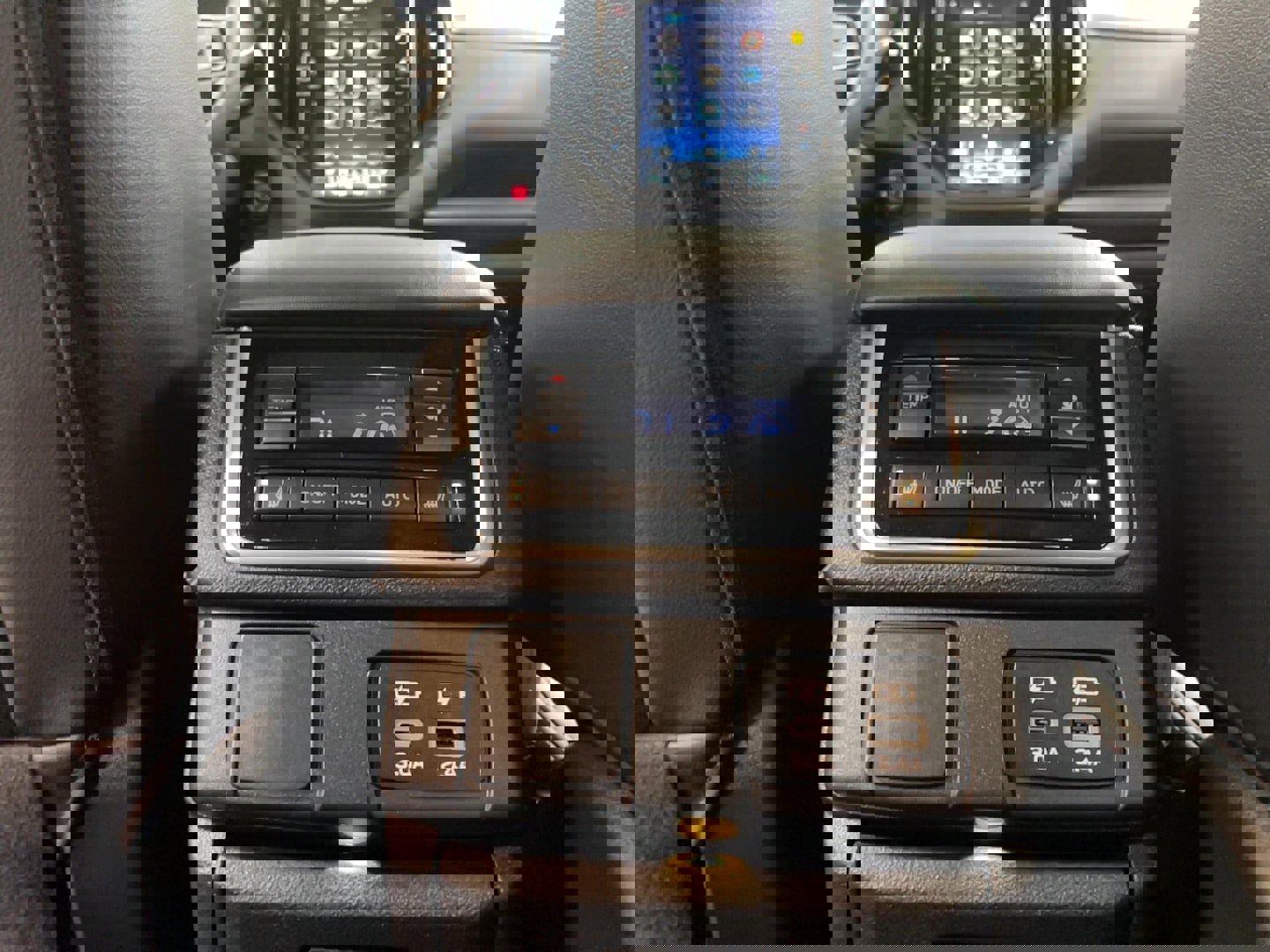 Used 2025 Subaru Ascent Bronze Edition image 15