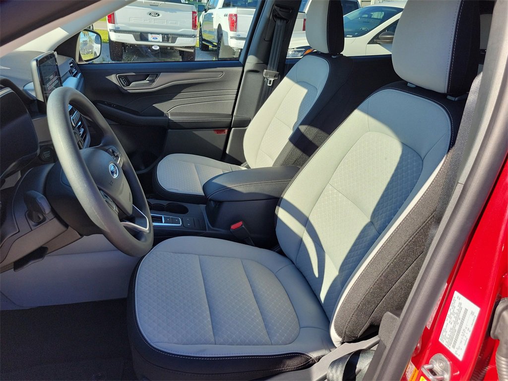 New 2026 Ford Escape Active image 18