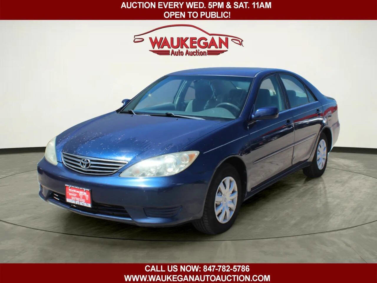 Used 2005 Toyota Camry LE FWD image 1