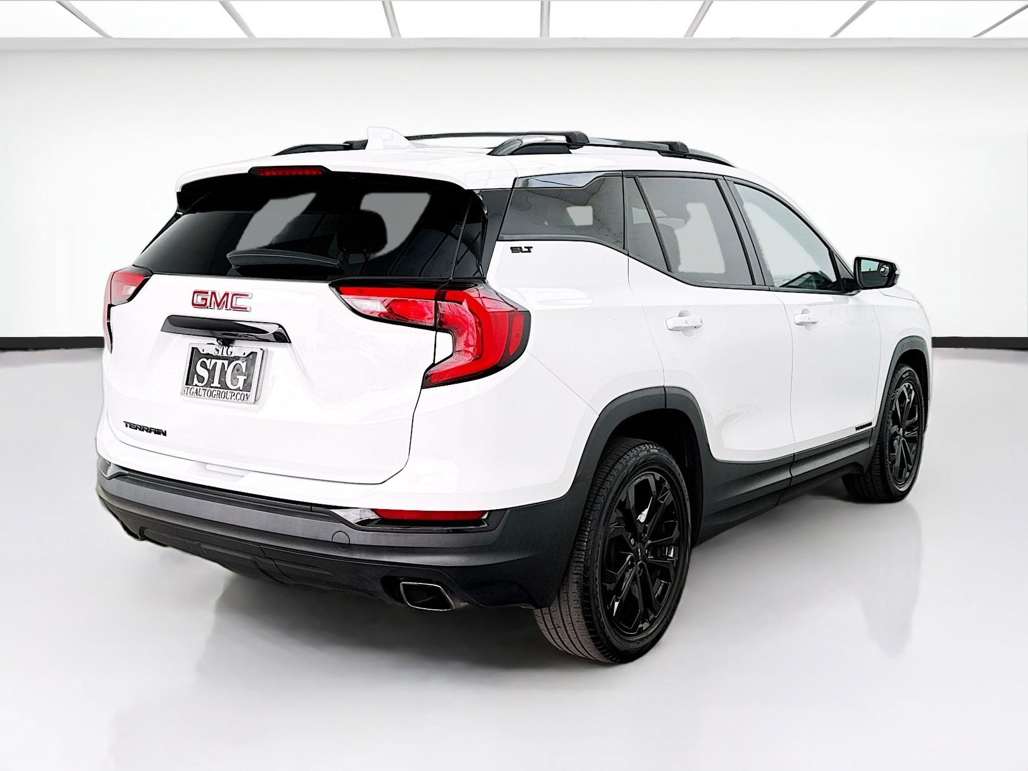 Used 2020 GMC Terrain SLT w/ Preferred Package FWD image 4