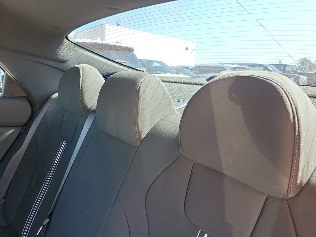 Certified 2025 Hyundai Elantra SEL image 10