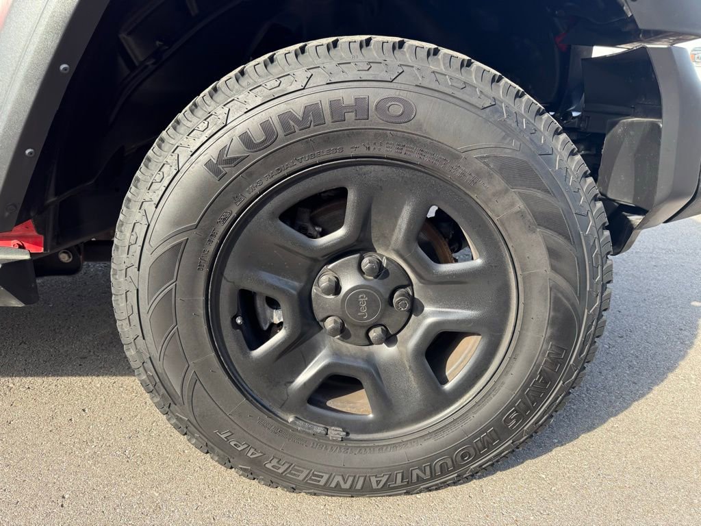 Used 2021 Jeep Gladiator Sport w/ Trailer Tow Package image 26