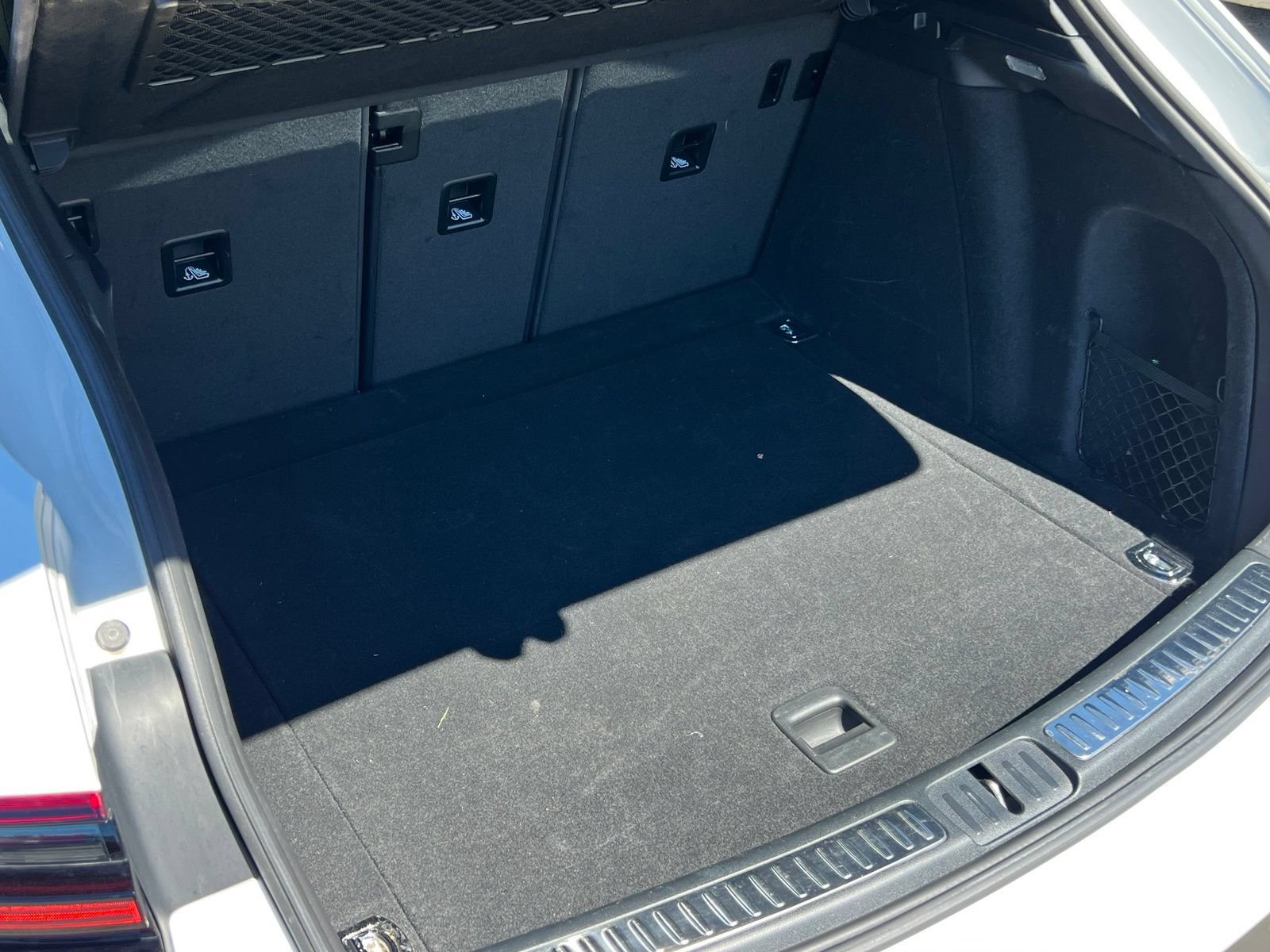 Used 2018 Porsche Macan AWD/4WD image 19