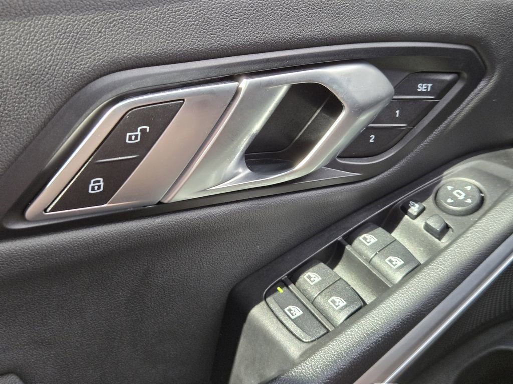 Used 2020 BMW 330i xDrive Sedan w/ Convenience Package image 21